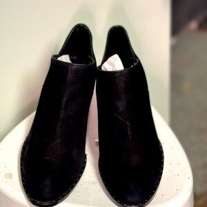 Antonio Melani women black heels size 8 good condition